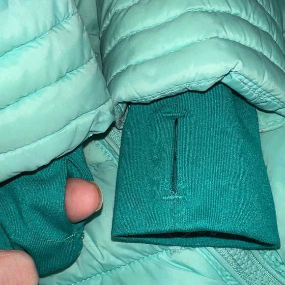 Spyder brand, Girls’ long chevron puffer coat sz xs 5/6 - Picture 3 of 5